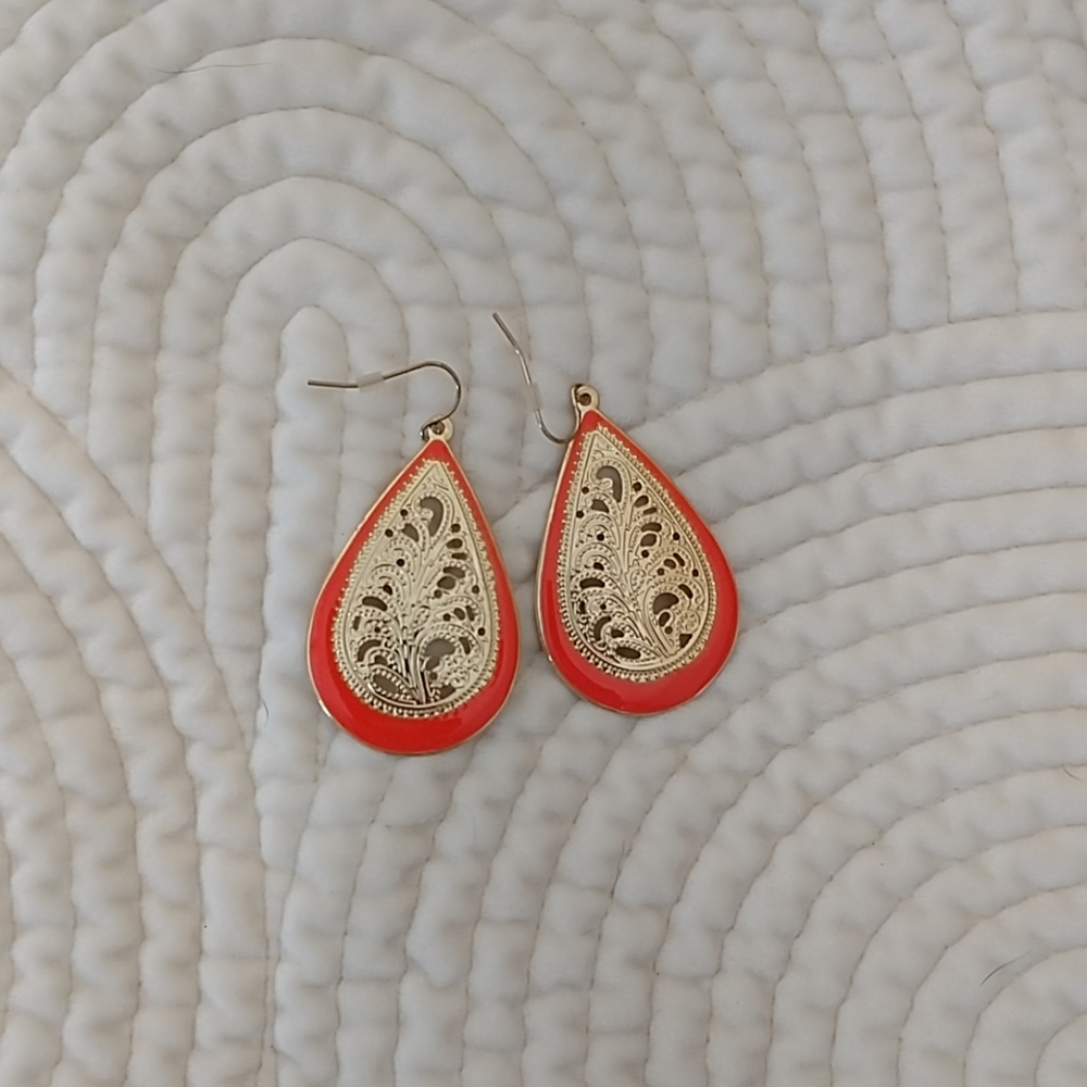 Earrings - Picture 2 of 2